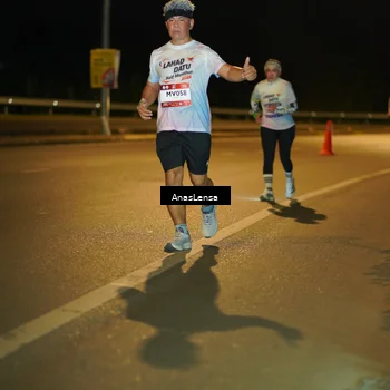 Runner Photo 7713436