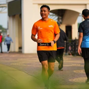Runner Photo 7713438