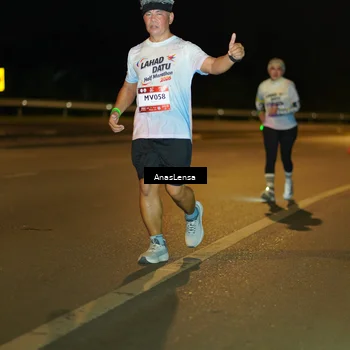 Runner Photo 7713440