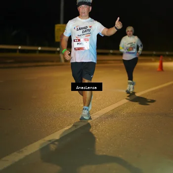 Runner Photo 7713445