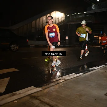 Runner Photo 7713468