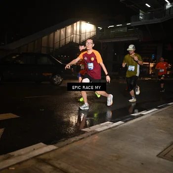 Runner Photo 7713488