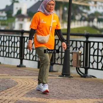 Runner Photo 7713491