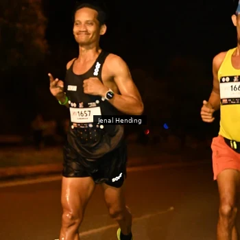 Runner Photo 7713493