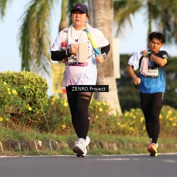 Runner Photo 7713499