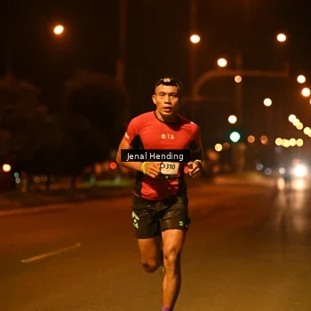 Runner Photo 7713517