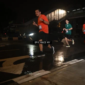 Runner Photo 7713521