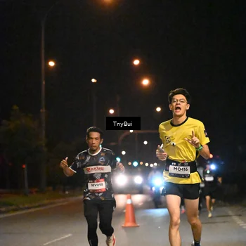 Runner Photo 7713536
