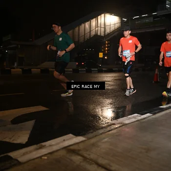 Runner Photo 7713538