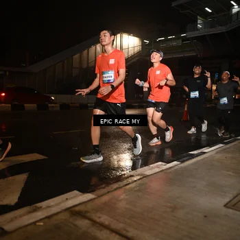 Runner Photo 7713557
