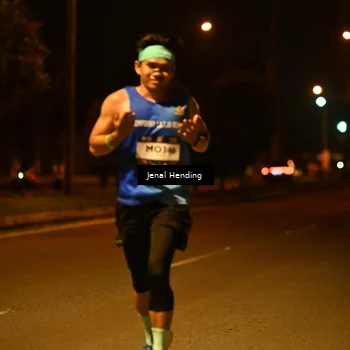 Runner Photo 7713558