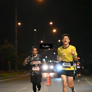 Runner Photo 7713559
