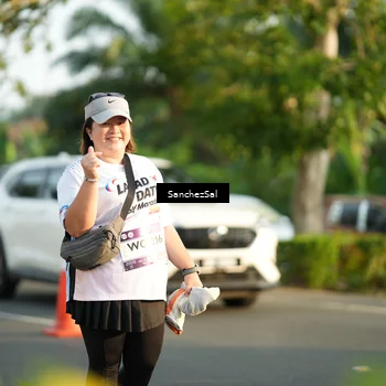 Runner Photo 7713574