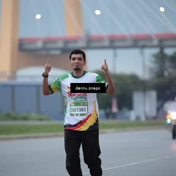 Runner Photo 7713585