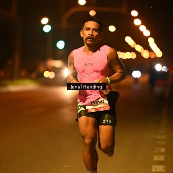 Runner Photo 7713587