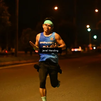Runner Photo 7713597