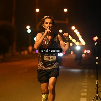 Runner Photo 7713610
