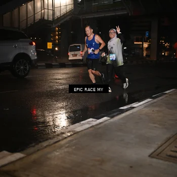 Runner Photo 7713615