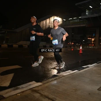 Runner Photo 7713625