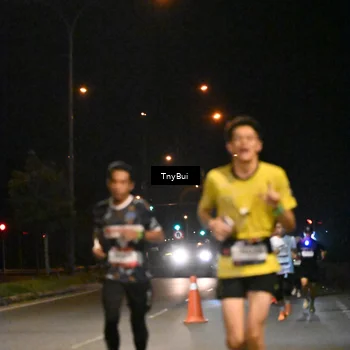 Runner Photo 7713628