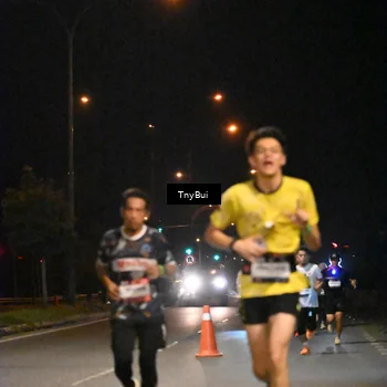 Runner Photo 7713629