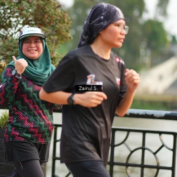 Runner Photo 7713639