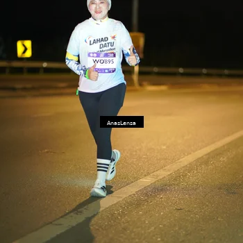 Runner Photo 7713641