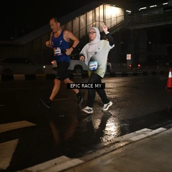 Runner Photo 7713646