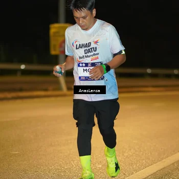 Runner Photo 7713653