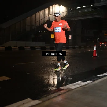 Runner Photo 7713661