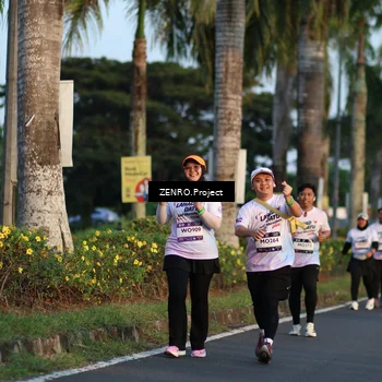 Runner Photo 7713662