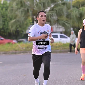 Runner Photo 7713665