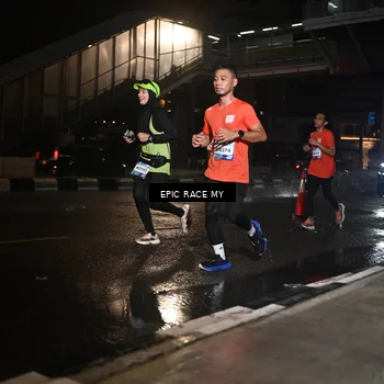 Runner Photo 7713668