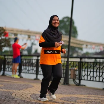 Runner Photo 7713670