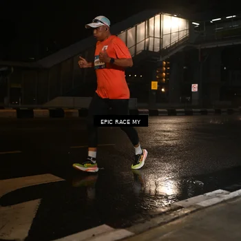 Runner Photo 7713674
