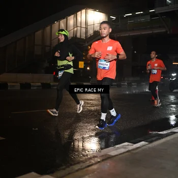 Runner Photo 7713686