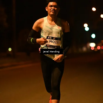 Runner Photo 7713702