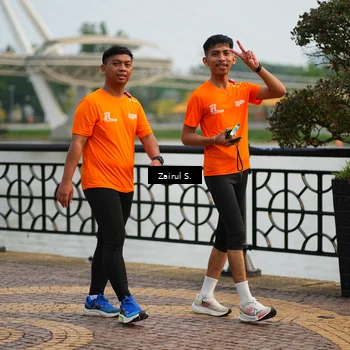 Runner Photo 7713723