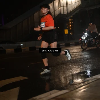 Runner Photo 7713737