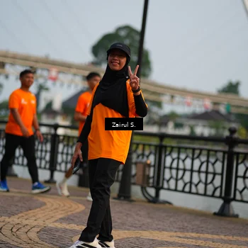 Runner Photo 7713739