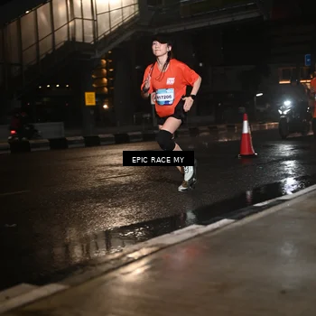 Runner Photo 7713740