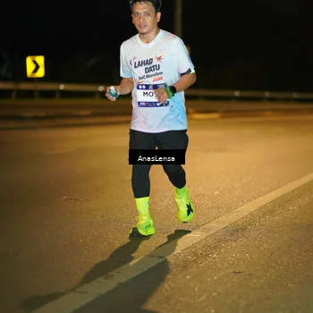 Runner Photo 7713742