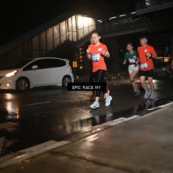 Runner Photo 7713748