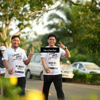 Runner Photo 7713760