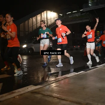 Runner Photo 7713767