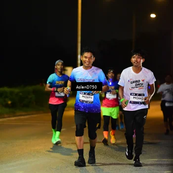 Runner Photo 7713769