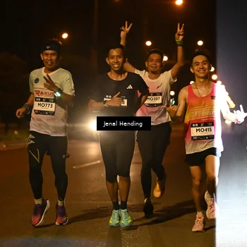 Runner Photo 7713770