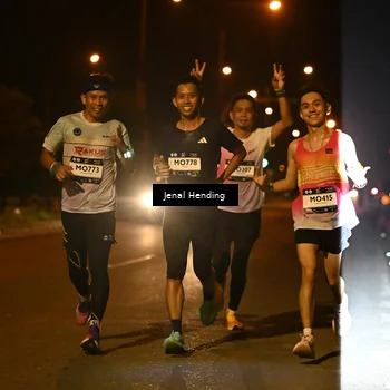 Runner Photo 7713775