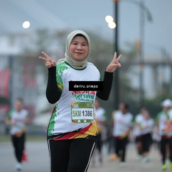 Runner Photo 7713783