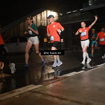 Runner Photo 7713796